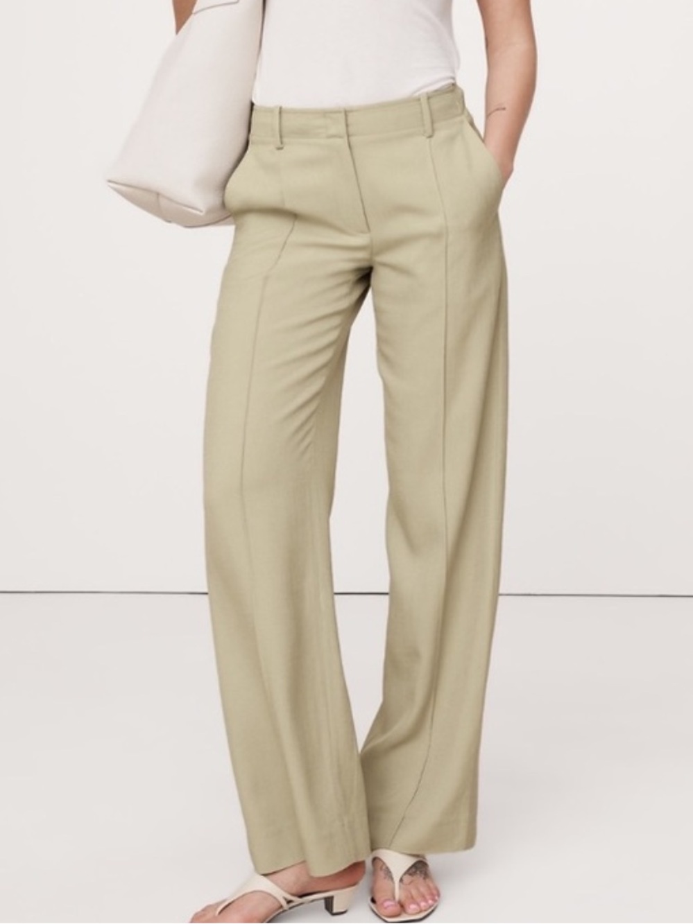 Banana Republic Women 8 Sage Mid-Rise Wide Leg Drapey Twill Pants